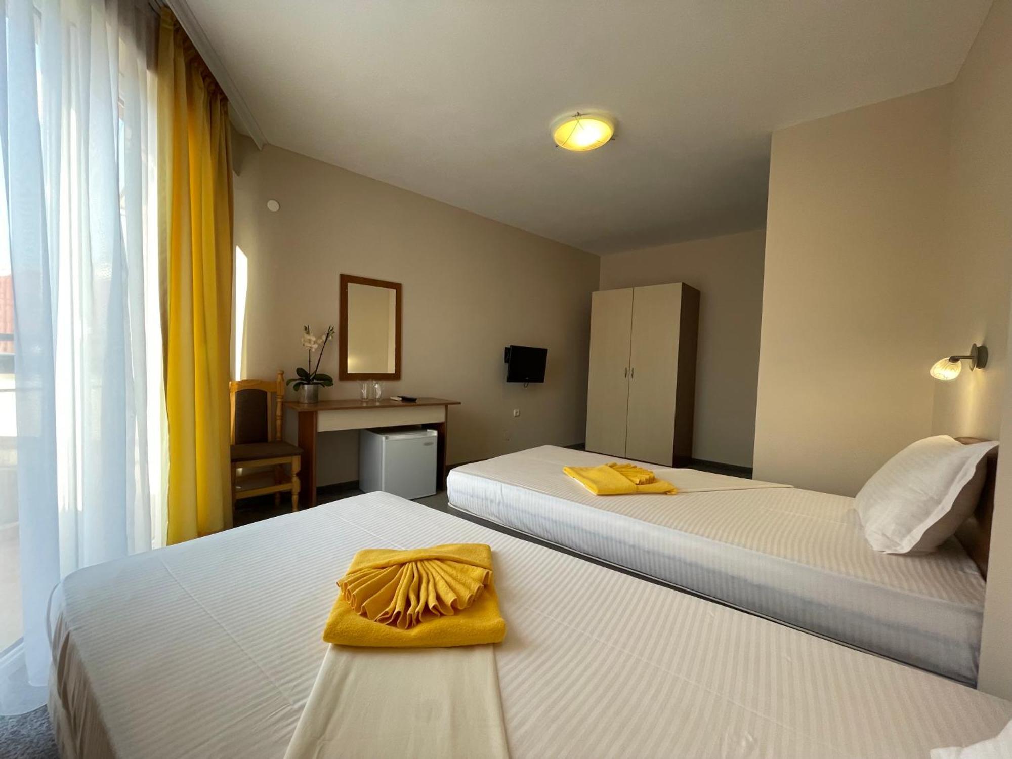 Alatoni Beach Hotel Sozopol Exteriör bild